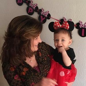 Meet your Posher, Donis